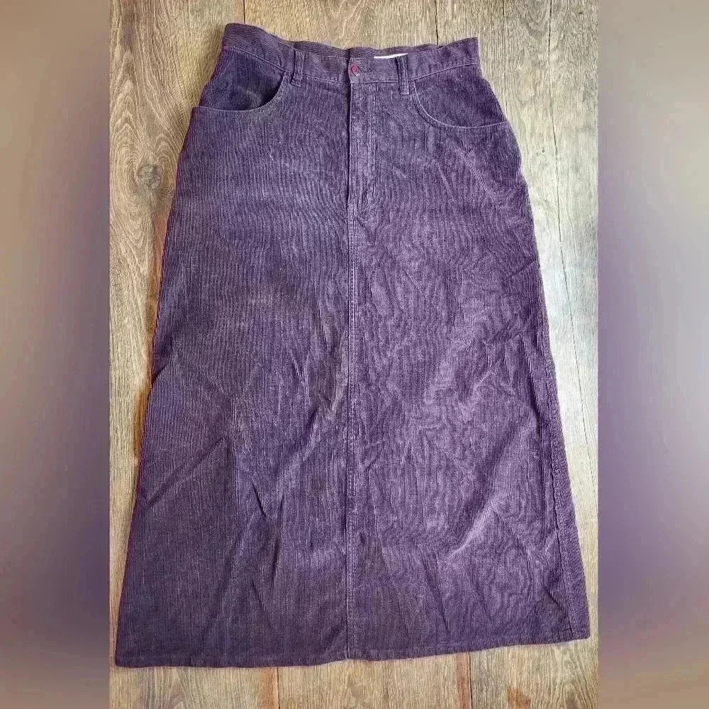 Eddie Bauer Modest Vintage Long Curdoroy Skirt in Plum with pockets